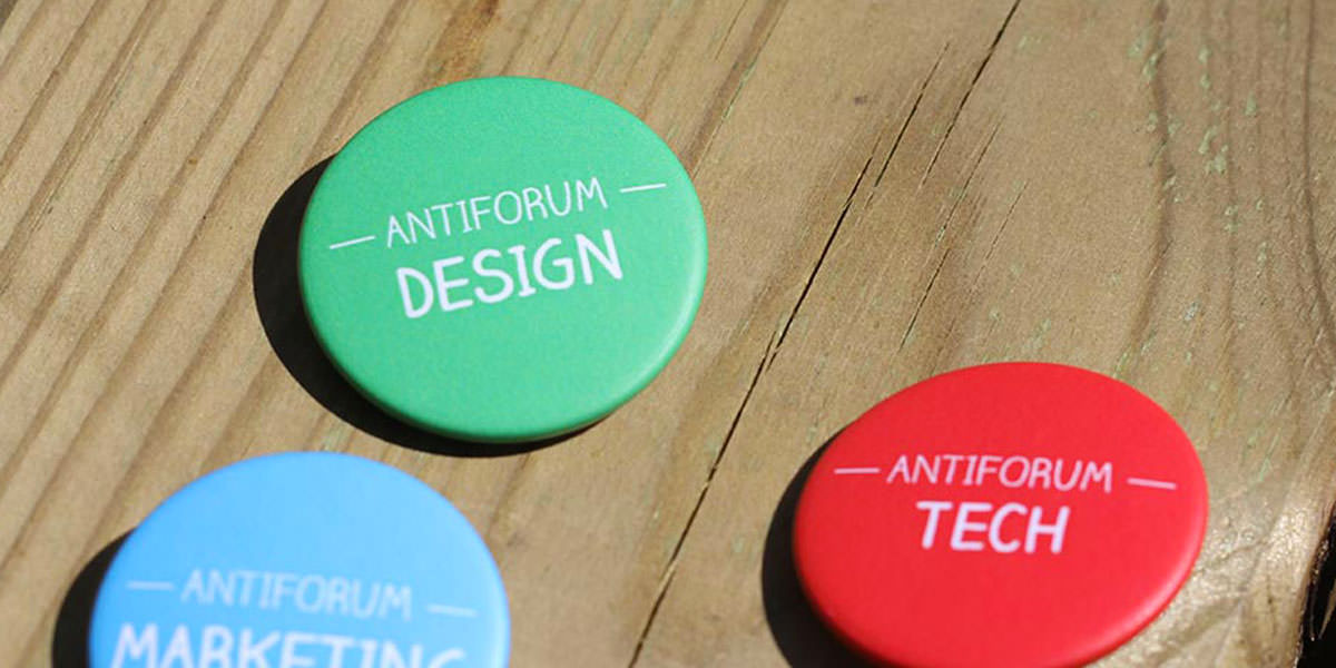 Antiforum badges majeures